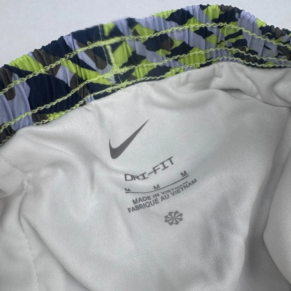 NEW Nike Youth Girls Medium Standard Fit Running Shorts Dri-Fit‎